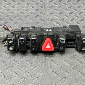 Кнопка аварийной сигнализации Mercedes C/W202 1993-2001