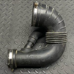 Патрубок воздушного фильтра Mercedes E/W211 2002-2009