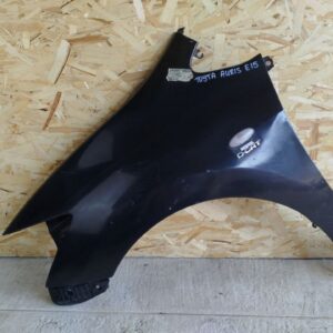 Крыло переднее левое Toyota Auris 2006-2012
