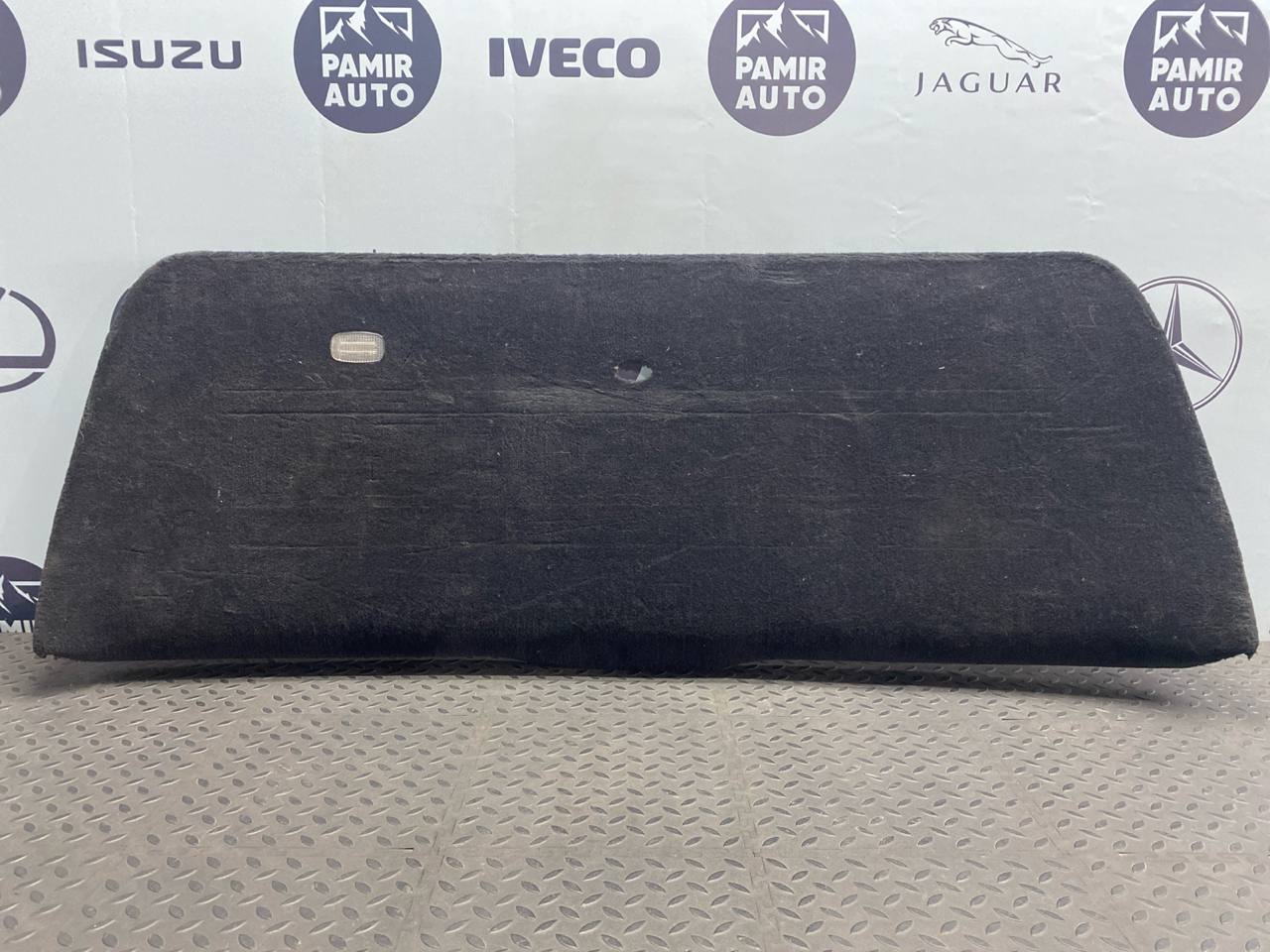 Обшивка двери багажника Mercedes E/W211 2002-2009