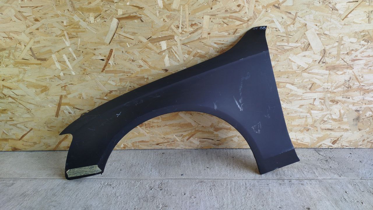 Крыло переднее левое Audi A4/B8 2007-2015