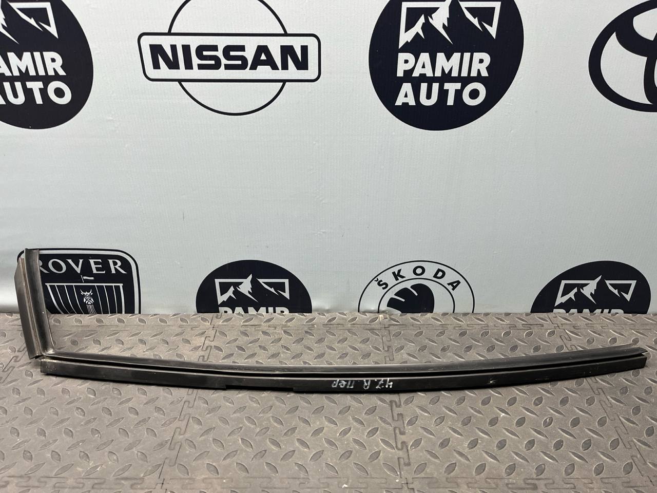 Уплотнитель двери передний правый Mercedes Vito/W638 1996-2003