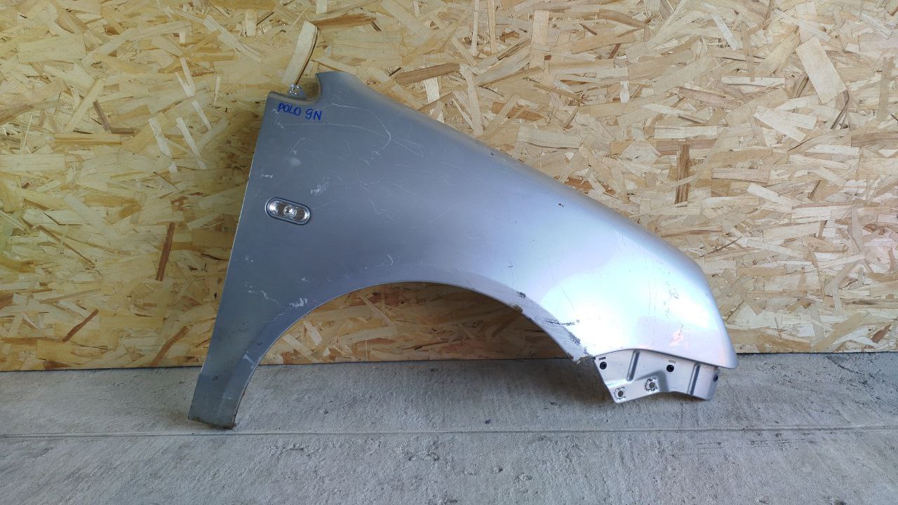 Крыло переднее правое Volkswagen Polo/4 2001-2009
