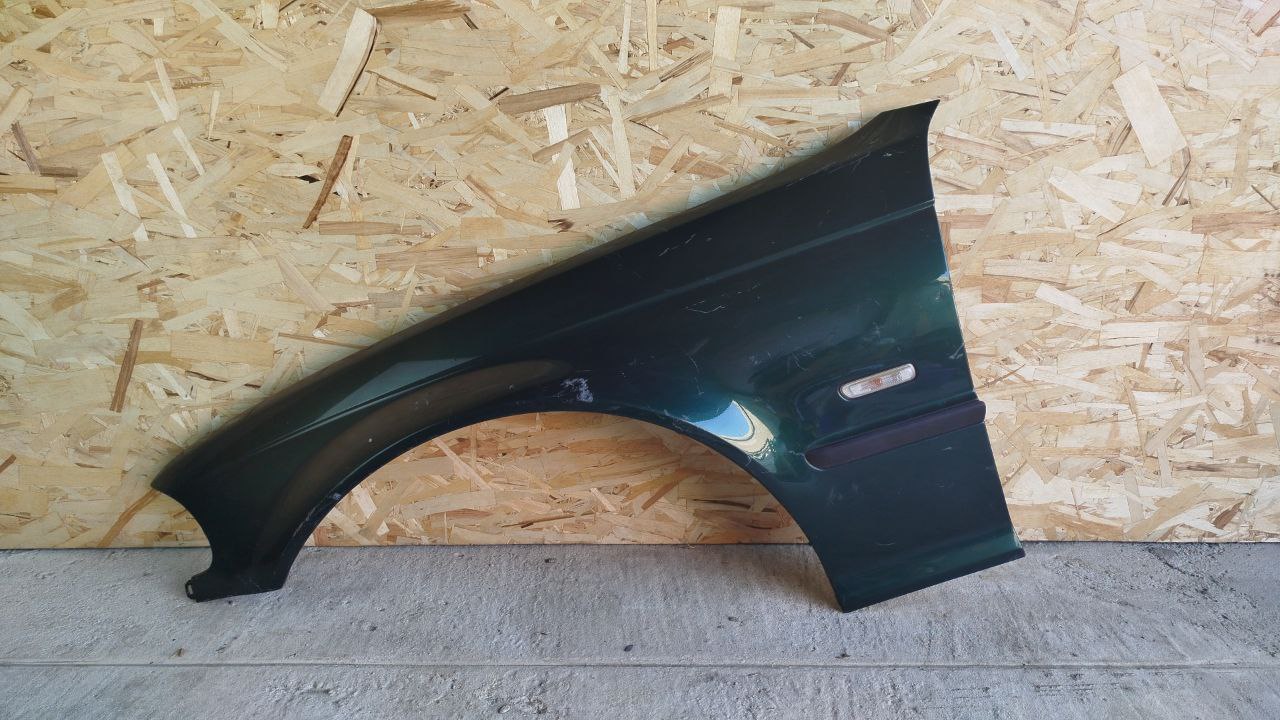 Крыло переднее левое BMW 3/E46 1998-2007