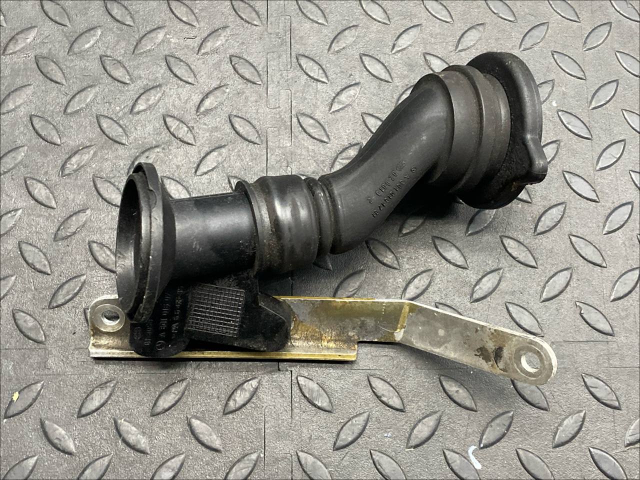 Горловина маслозаливная Mercedes Vito/W638 1996-2003