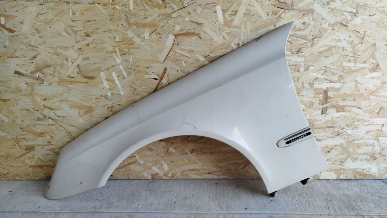 Крыло переднее левое Mercedes E/W211 2002-2009