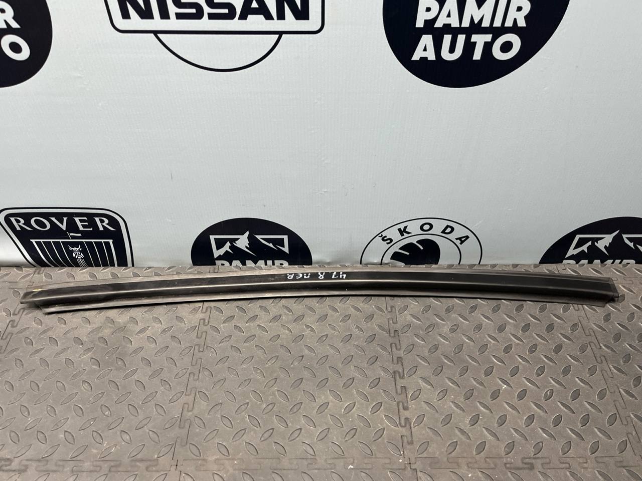 Уплотнитель двери передний правый Mercedes Vito/W638 1996-2003