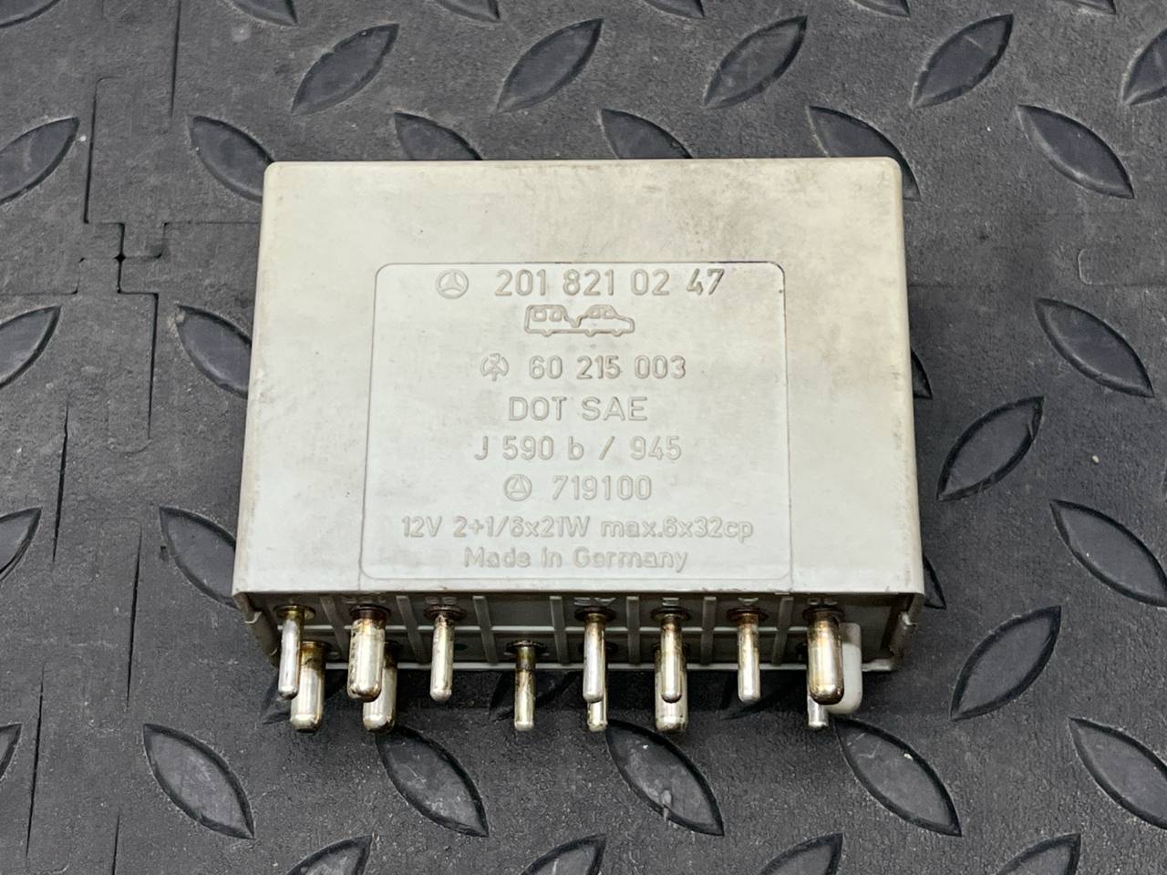 Реле поворотов Mercedes C/W202 1993-2001