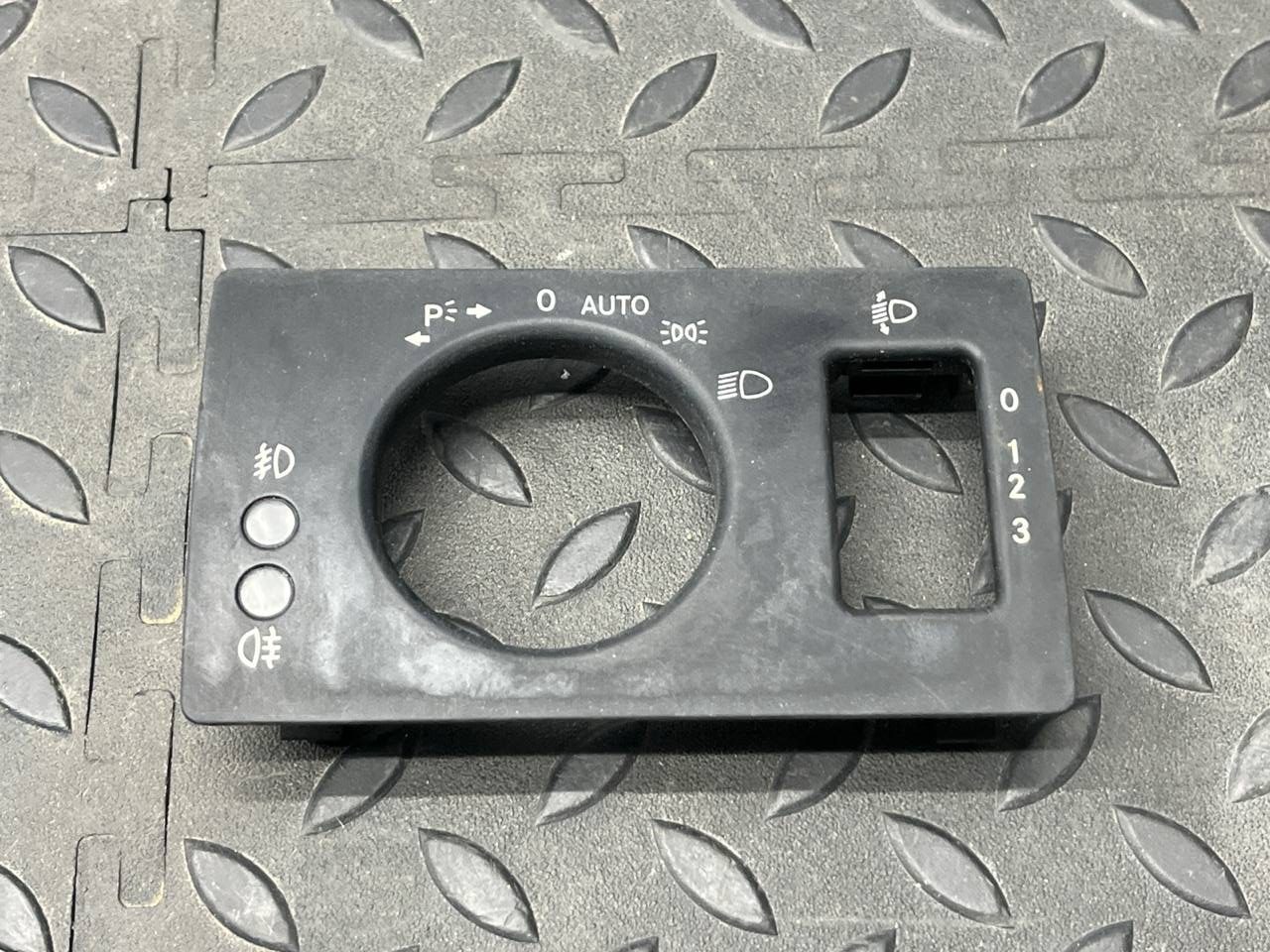 Накладка на торпедо Mercedes B/W245 2005-2011