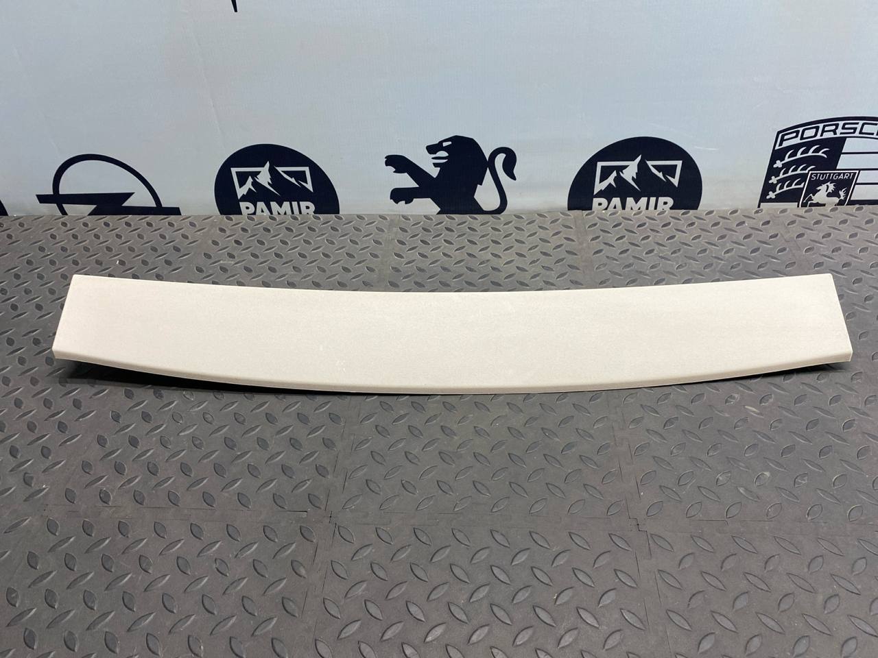 Обшивка двери багажника Ford Focus/2 2004-2011