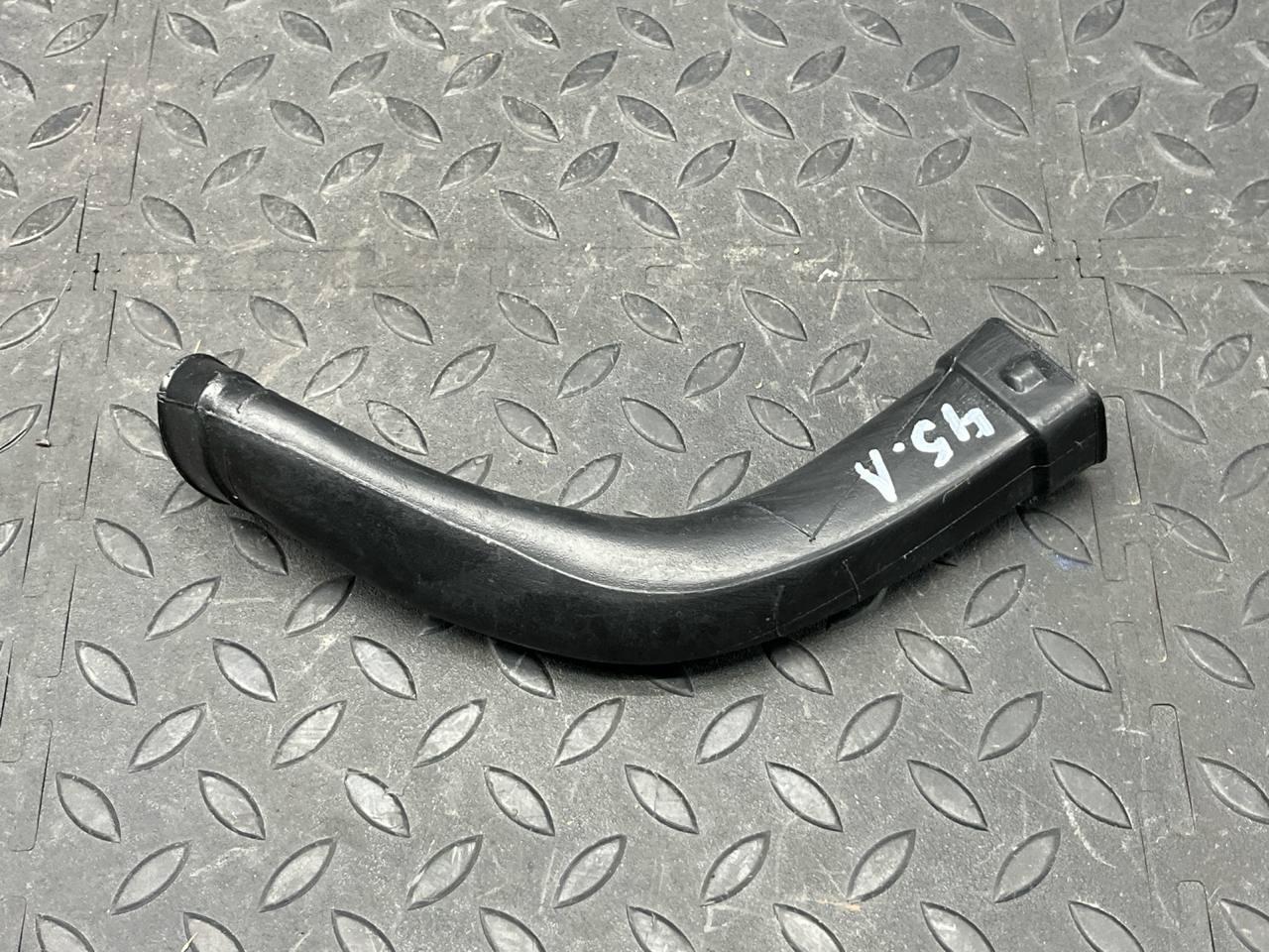 Воздуховод отопителя левый Mercedes C/W203 2000-2008