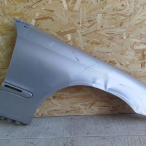 Крыло переднее правое Mercedes C/W203 2000-2008