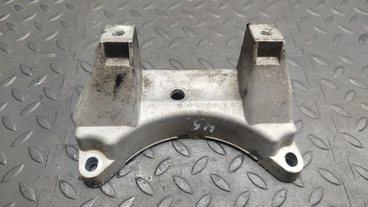 Кронштейн КПП Mercedes C/W203 2000-2008