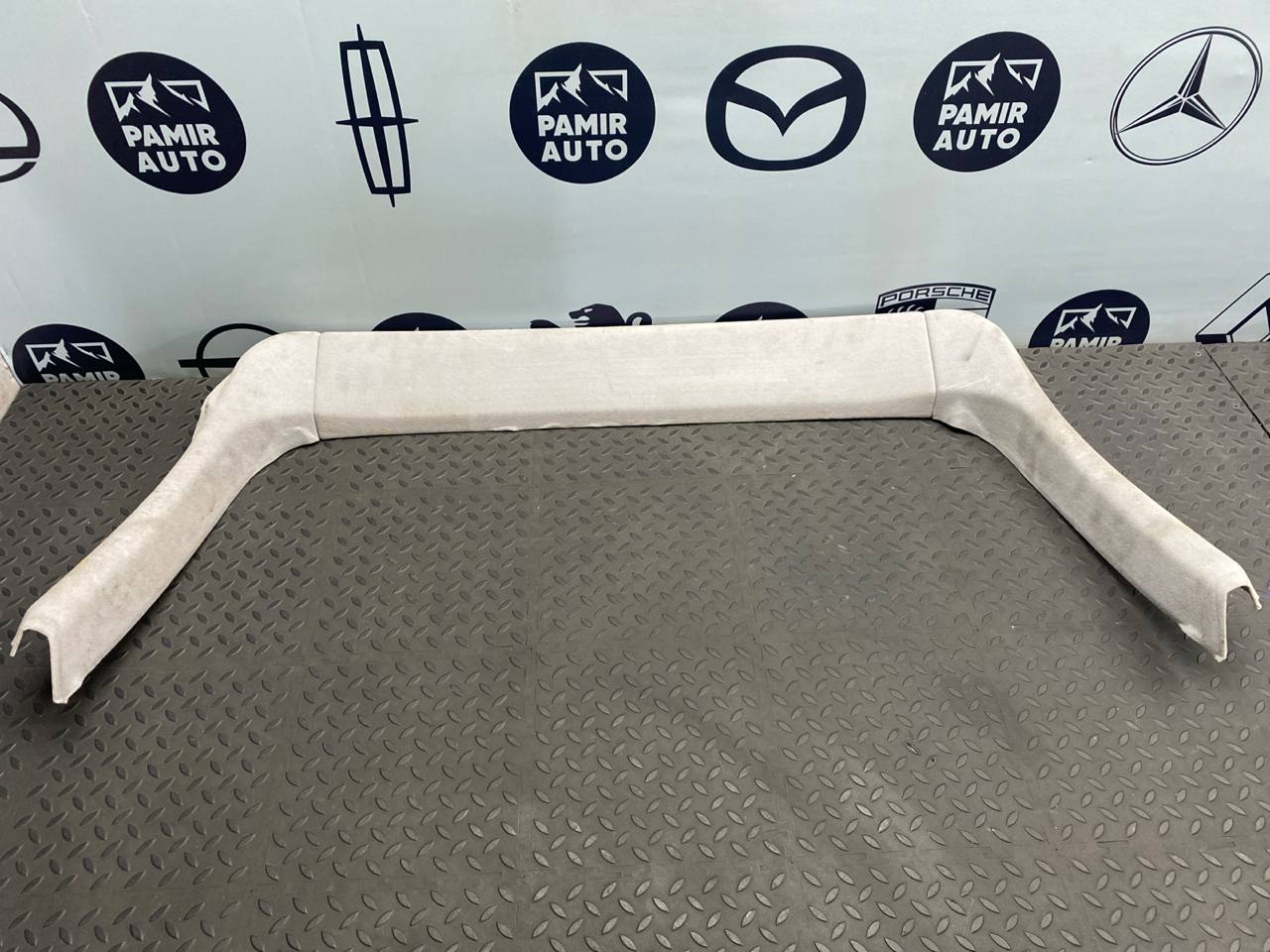 Обшивка двери багажника Mercedes E/W210 1995-2003