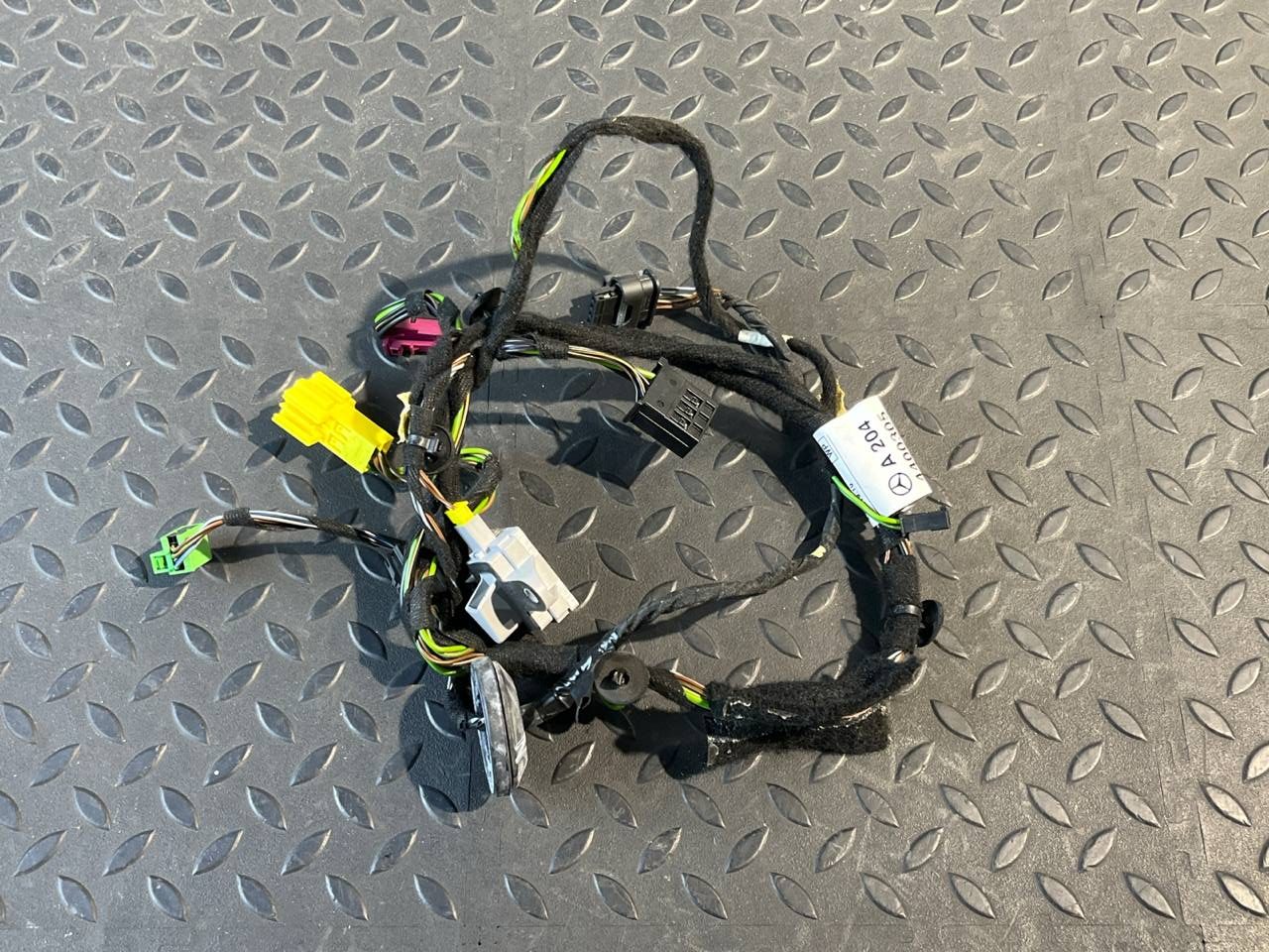 Проводка двери передняя правая Mercedes C/W204 2006-2015