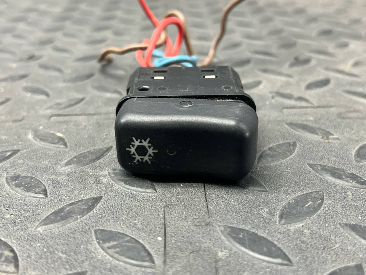 Кнопка кондиционера Mercedes Vito/W638 1996-2003