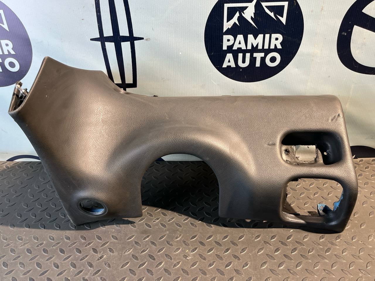 Накладка на торпедо левая Mercedes C/W203 2000-2008