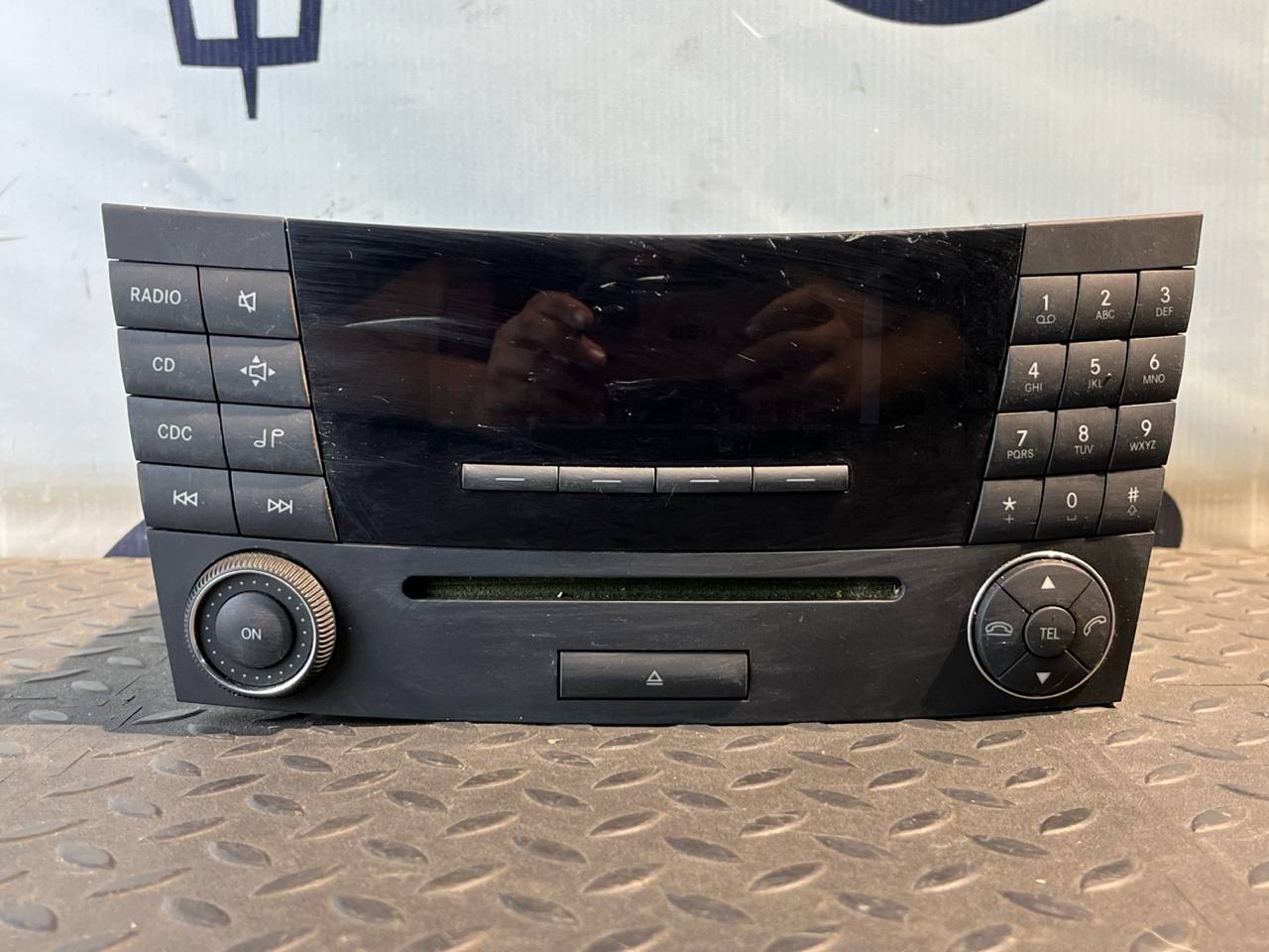 Магнитола Mercedes E/W211 2002-2009