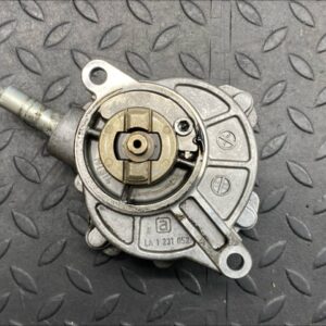 Насос вакуумный Mercedes E/W211 2002-2009