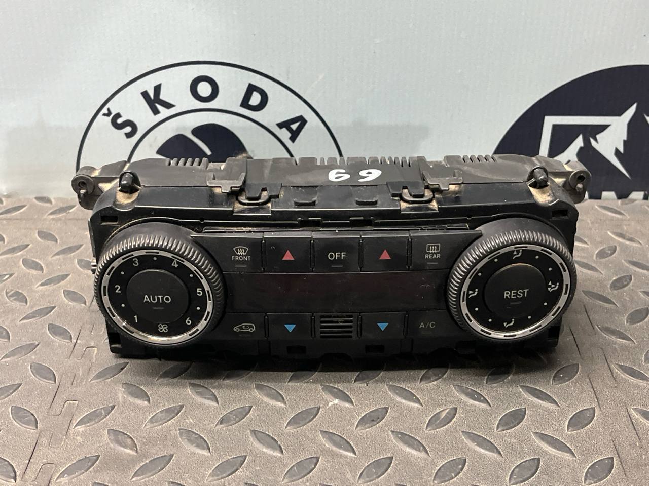 Блок управления климатом Mercedes B/W245 2005-2011