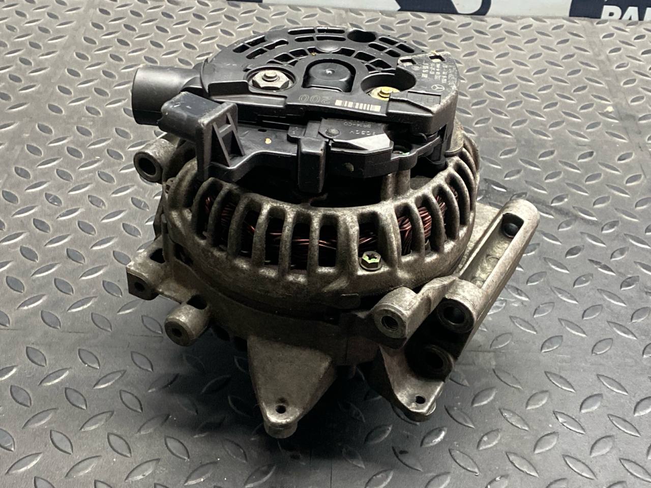 Генератор Mercedes E/W211 2002-2009