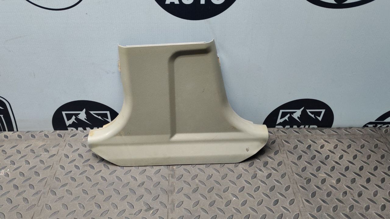 Обшивка стойки средняя левая Mercedes C/W202 1993-2001