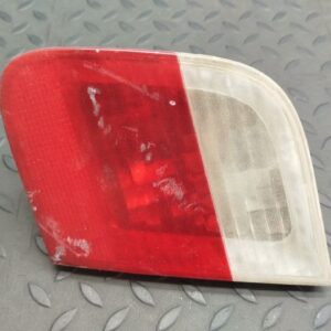 Фонарь задний внутренний правый BMW 3/E46 1998-2007
