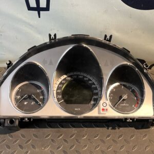 Комбинация приборов (Щиток) Mercedes C/W204 2006-2015