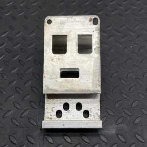 Кронштейн усилителя бампера задний Opel Vectra/C 2002-2008