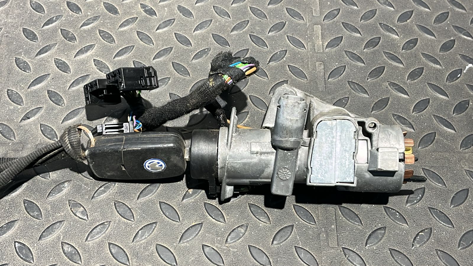 Замок зажигания Volkswagen Golf/4 1997-2006