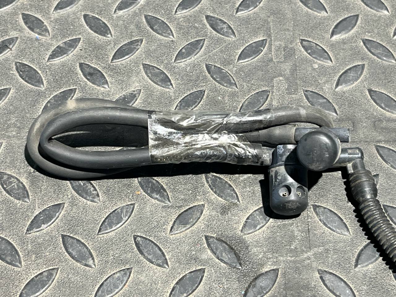 Форсунка омывателя Opel Zafira/B 2005-2014