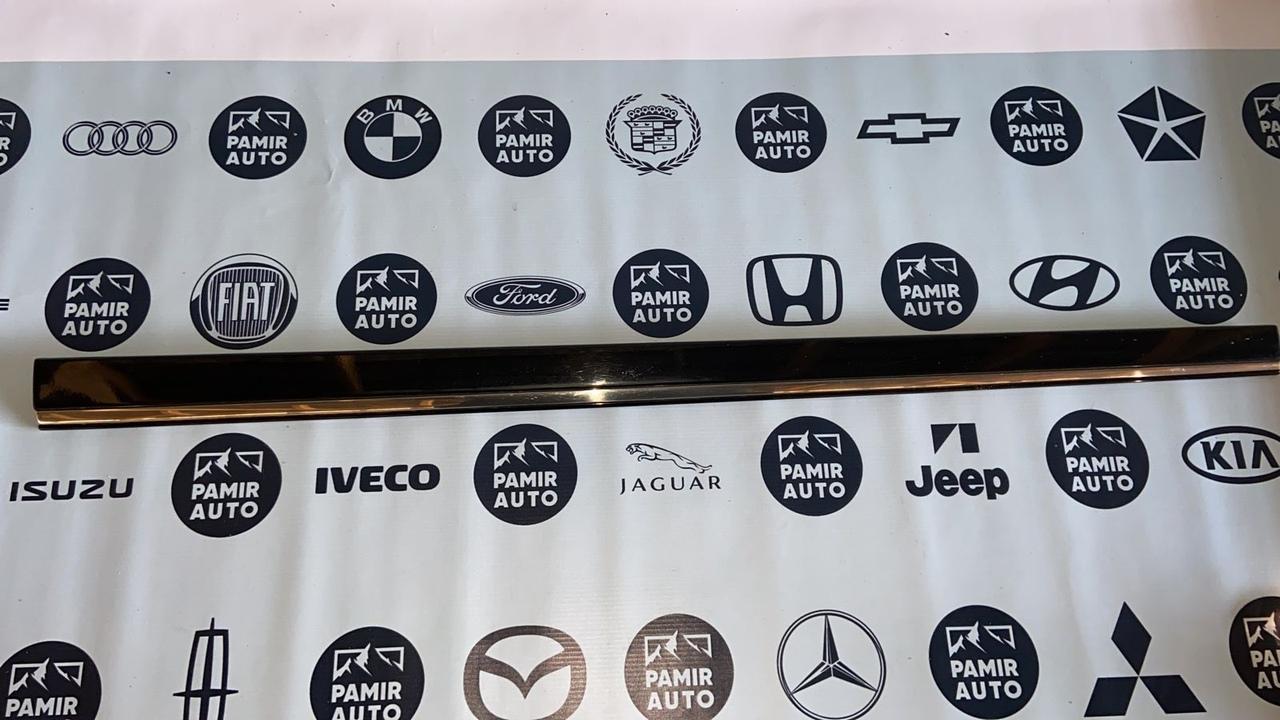 Молдинг двери передний левый Mercedes E/W211 2002-2009