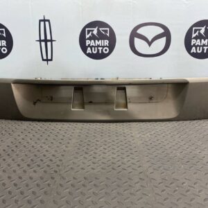 Накладка двери багажника Renault Scenic/2 2003-2009