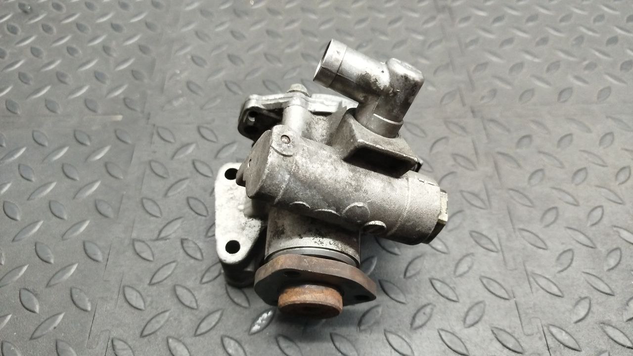 Насос ГУР Mercedes C/W203 2000-2008