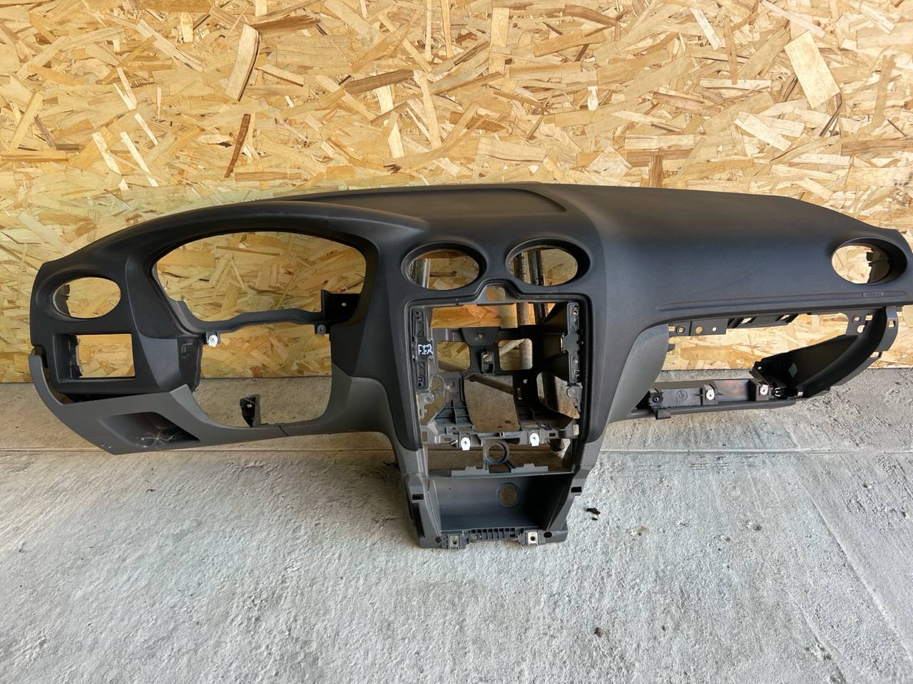 Торпедо Ford Focus/2 2004-2011