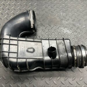 Патрубок воздушного фильтра Mercedes E/W211 2002-2009