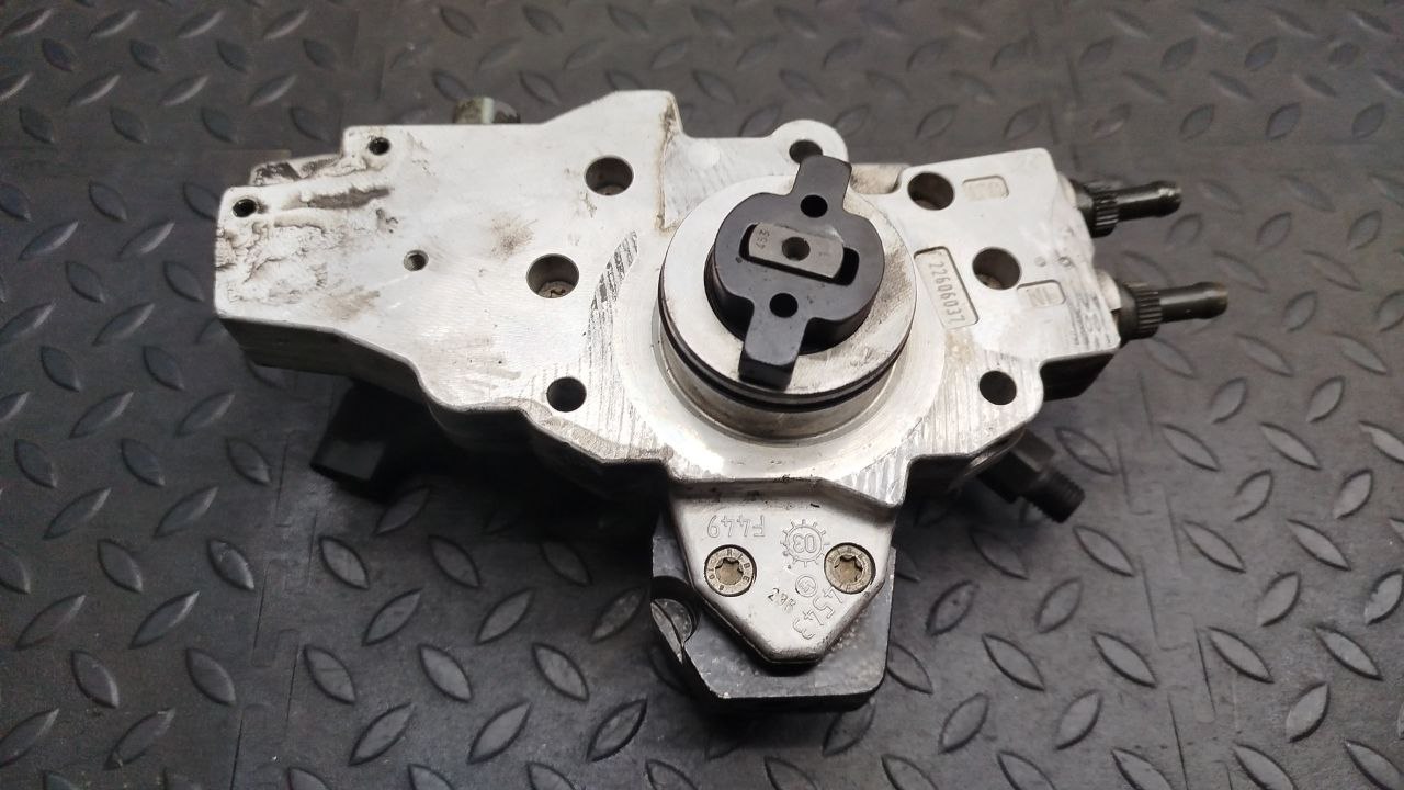 Насос топливный (ТНВД) Mercedes C/W203 2000-2008