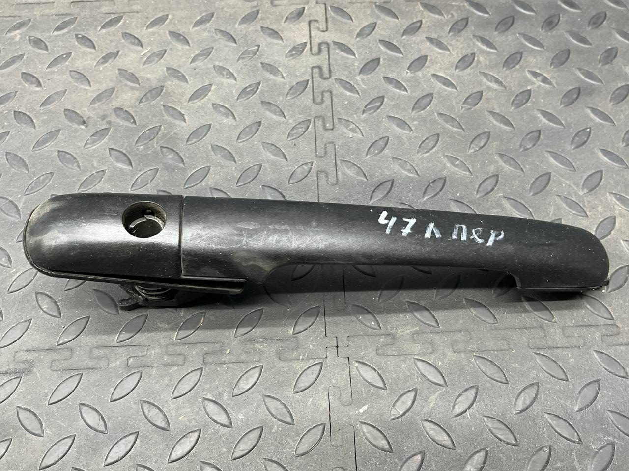 Ручка двери передняя левая Mercedes Vito/W638 1996-2003