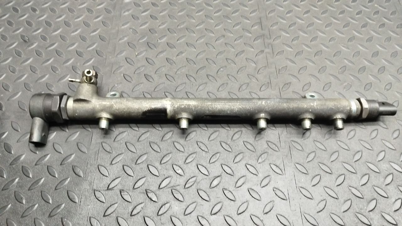 Рампа топливная Mercedes C/W203 2000-2008