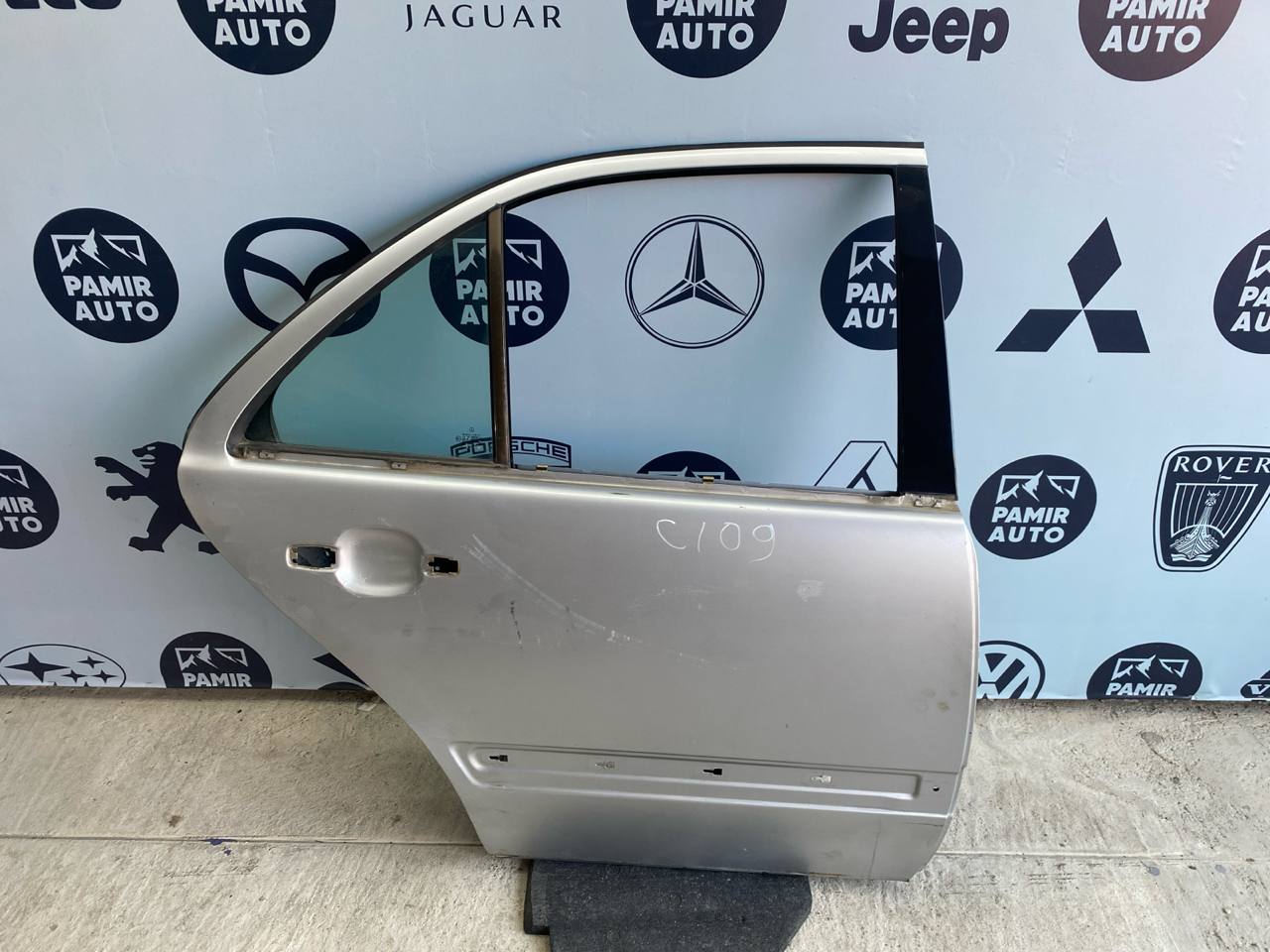 Дверь задняя правая Mercedes E/W210 1995-2003