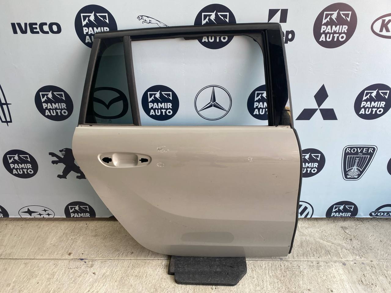 Дверь задняя правая Citroen C4 2004-2014