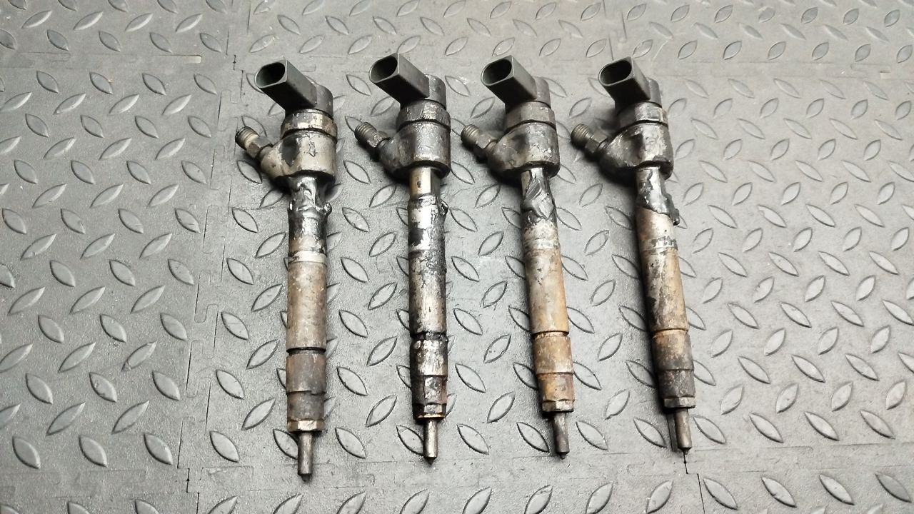 Форсунка дизельная Mercedes C/W203 2000-2008