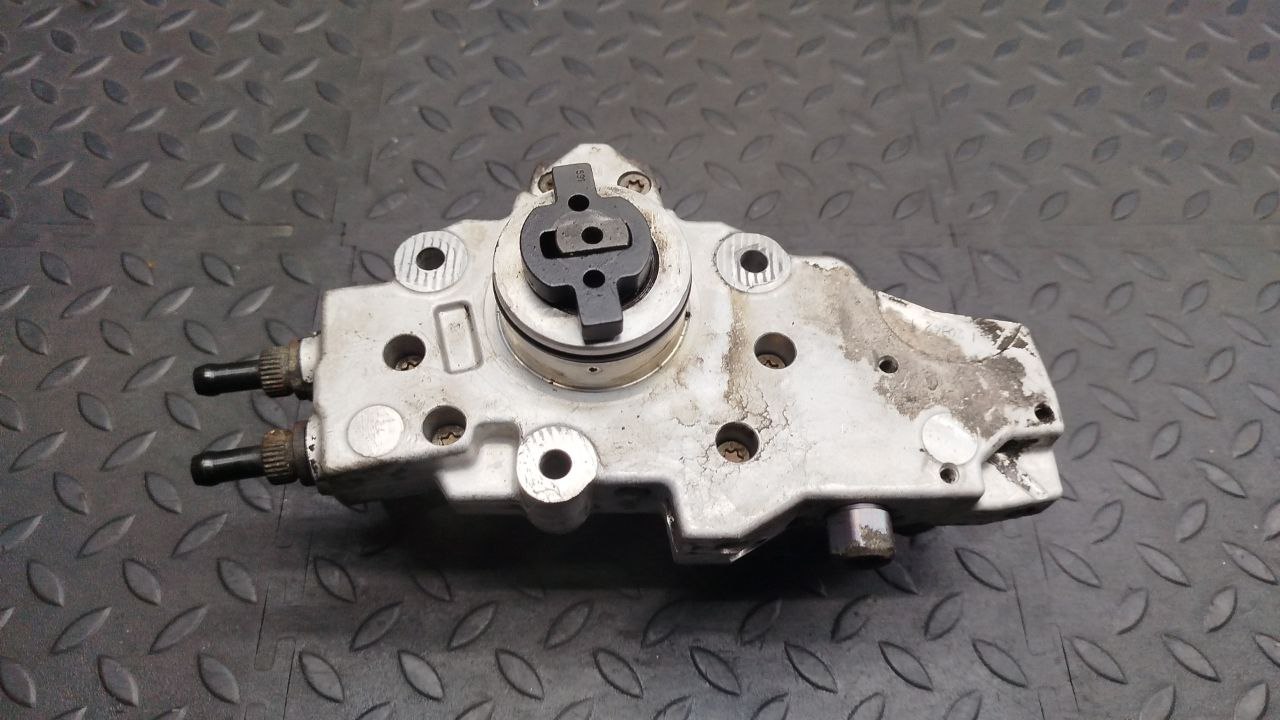 Насос топливный (ТНВД) Mercedes C/W203 2000-2008