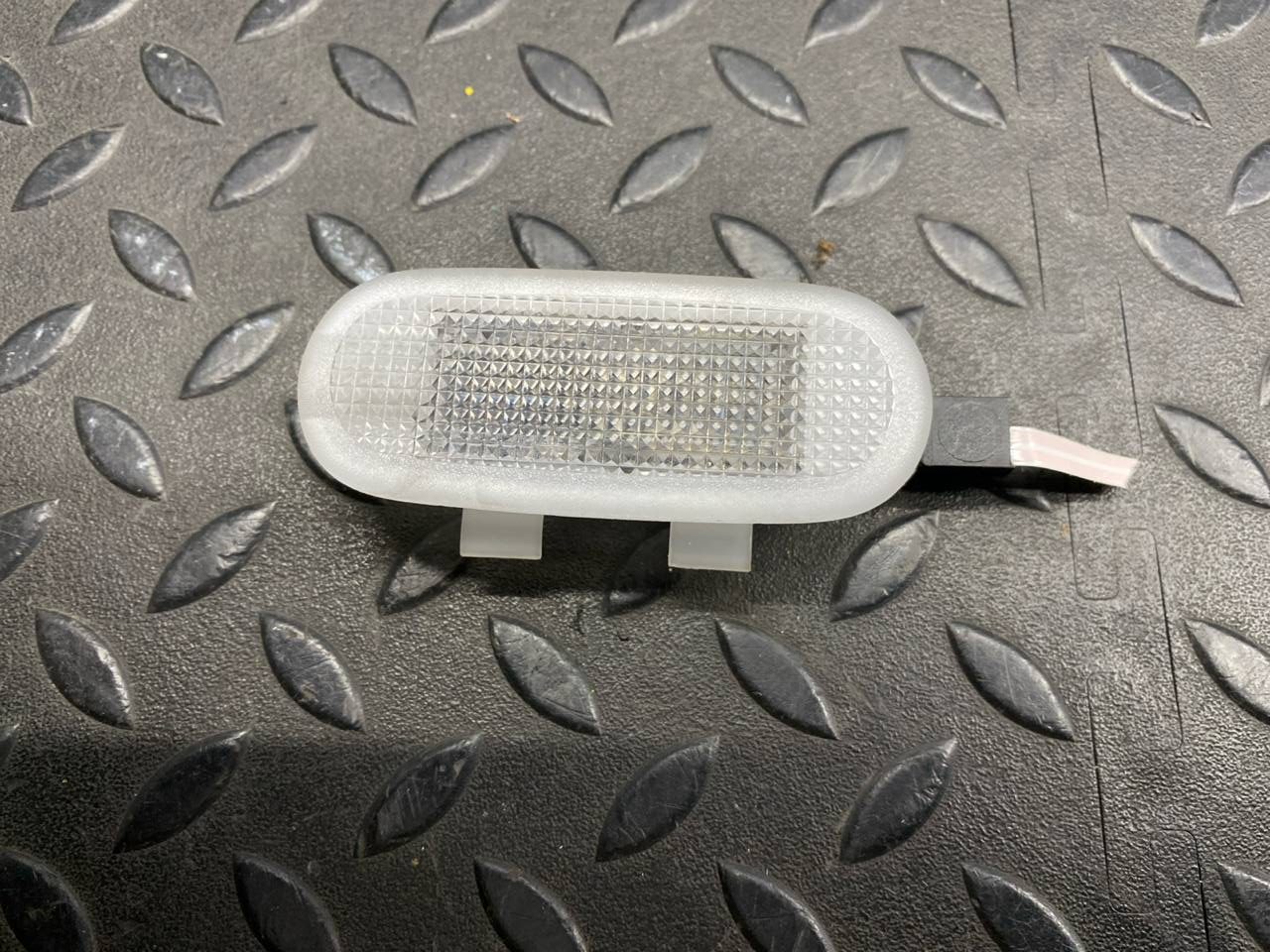 Плафон салонный Renault Scenic/2 2003-2009