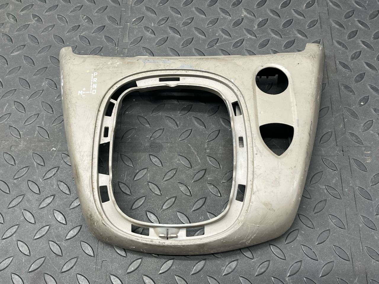 Накладка на кулису МКПП Renault Scenic/2 2003-2009