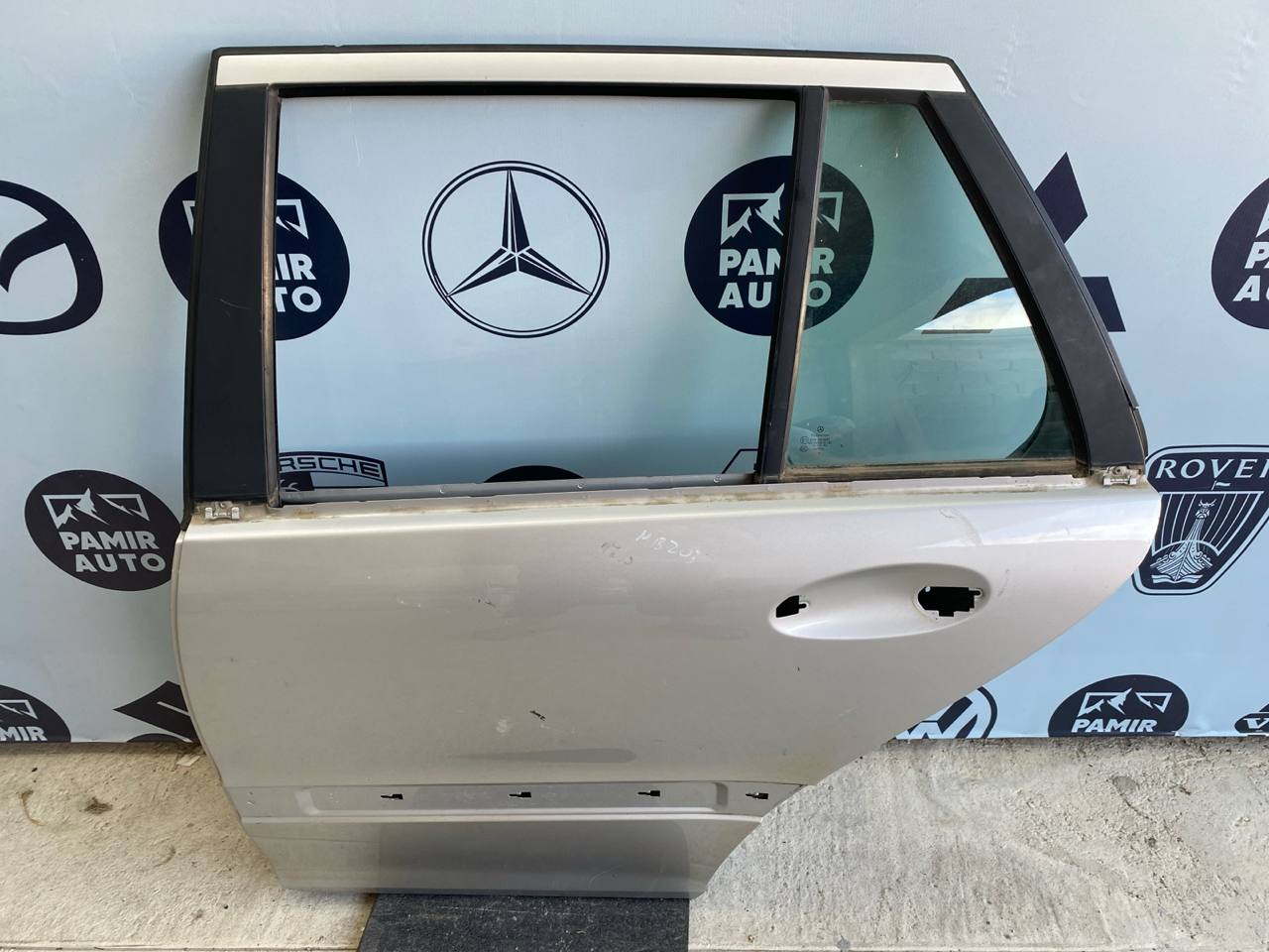 Дверь задняя левая Mercedes C/W203 2000-2008