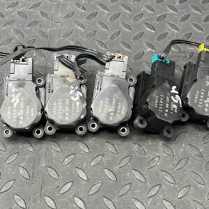 Моторчик заслонки отопителя Mercedes C/W203 2000-2008