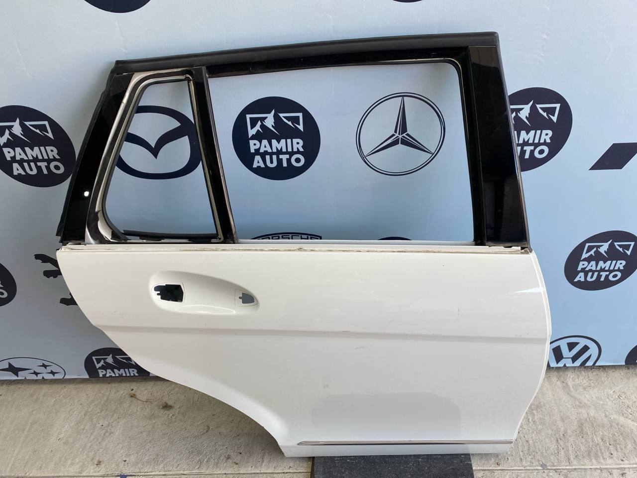 Дверь задняя правая Mercedes C/W204 2006-2015