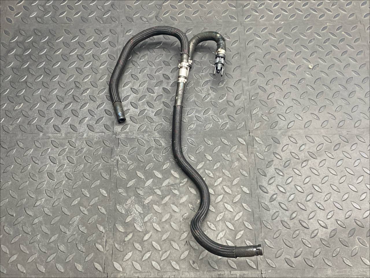 Шланг топливный Mercedes E/W211 2002-2009