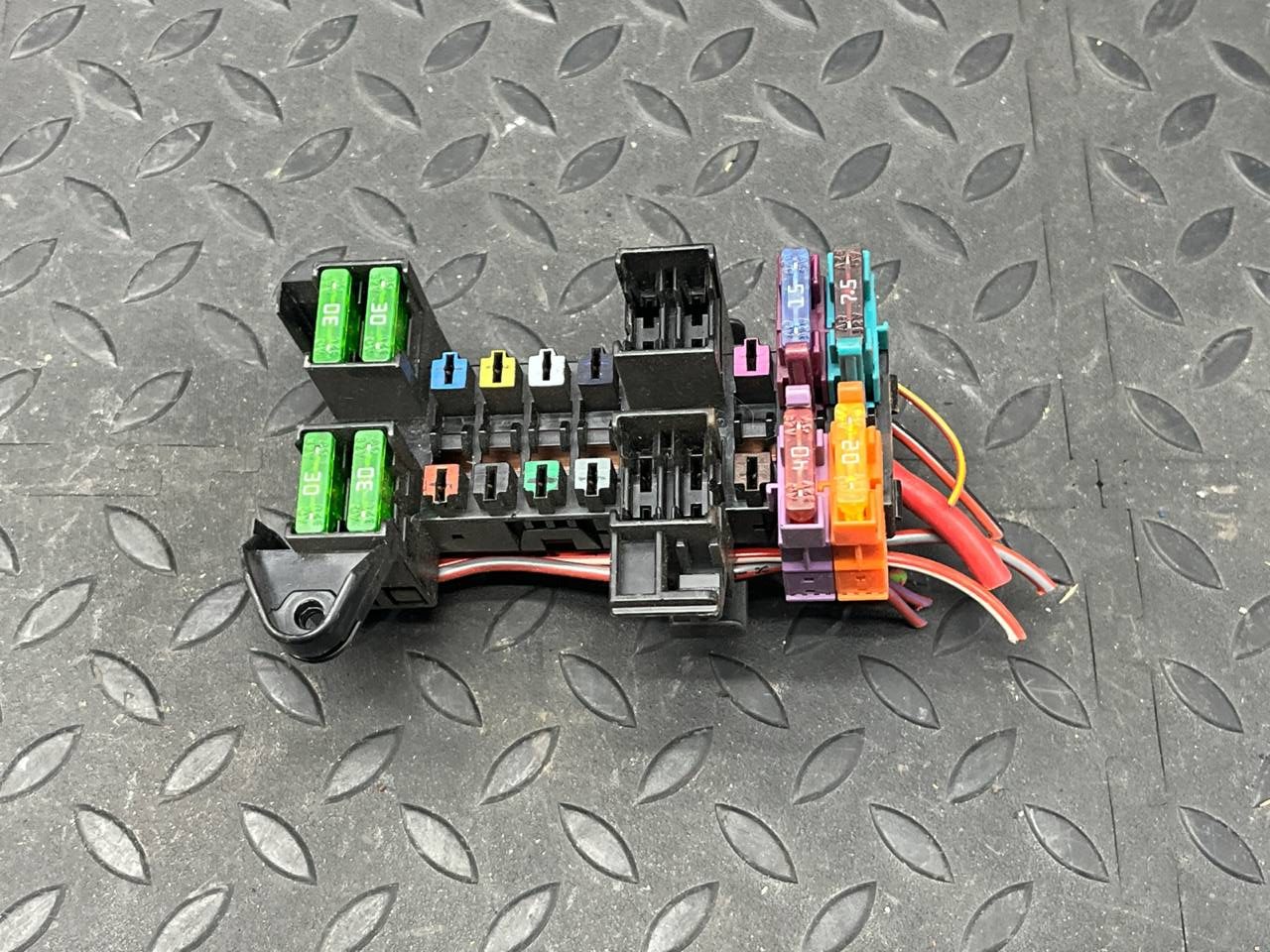 Блок предохранителей Mercedes C/W203 2000-2008